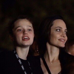 Angelina Jolie et sa fille Shiloh Jolie-Pitt assistent au concert Maneskin pour la première mondiale du "Loud Kids Tour" au "Circo Massimo" à Rome, Italie, le 9 juillet 2022. 