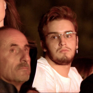 Angelina Jolie et sa fille Shiloh Jolie-Pitt assistent au concert Maneskin pour la première mondiale du "Loud Kids Tour" au "Circo Massimo" à Rome, Italie, le 9 juillet 2022. 