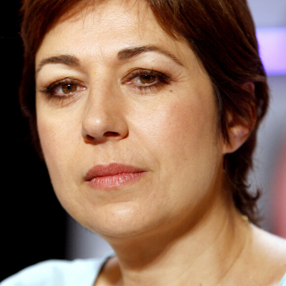 Portrait de Valérie Benguigui.