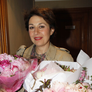 Valérie benguigui - Représentation exceptionnelle de la pièce "Le Dindon" au théâtre Edouard VII à Paris. Le 22 mai 2012.