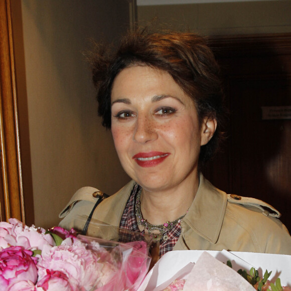 Valérie benguigui - Représentation exceptionnelle de la pièce "Le Dindon" au théâtre Edouard VII à Paris. Le 22 mai 2012.