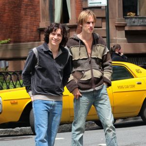 Tom Holland et Levon Thurman Hawke sur le tournage du film "The Crowded Room" à New York, le 9 mai 2022. 
