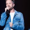 Emmanuel Moire : Six mois après le drame, il présente son nouvel ami... à poils !