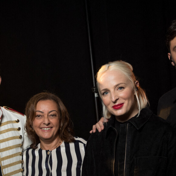 Madame Monsieur, Emmanuel Moire, Amina (Mère de Bilal Hassani) - Backstage de l'enregistrement de l'émission "La Chanson secrète 6" à la Scène musicale à Paris, qui sera diffusée le 12 décembre sur TF1. Le 8 septembre 2020. © Gaffiot-Moreau / Bestimage 