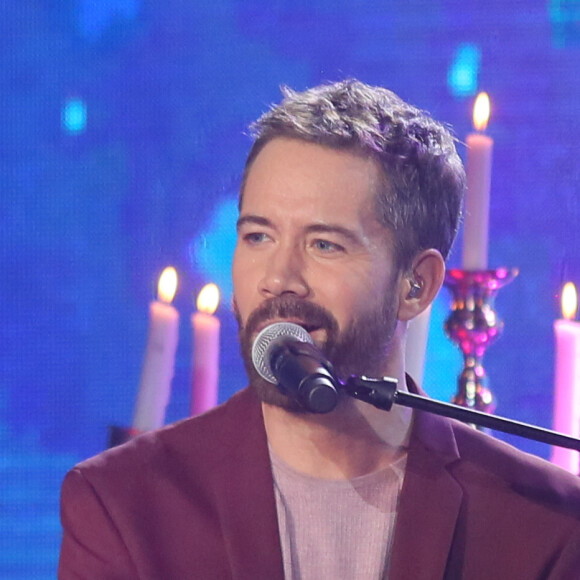 Emmanuel Moire - People sur le plateau de l'émission TV "Toujours ensemble, notre raison d'être" à l'occasion du Sidaction 2018 au Casino de Paris. Le 24 mars 2018 © Christophe Clovis-Cyril Moreau / Bestimage 