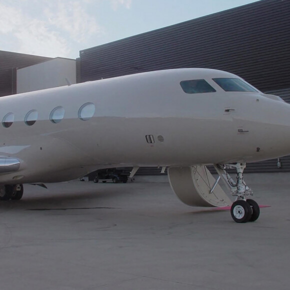 Kim Kardashian propose une petite visite guidée de son jet privé pour ses followers. Los Angeles, le 19 juillet 2022. 