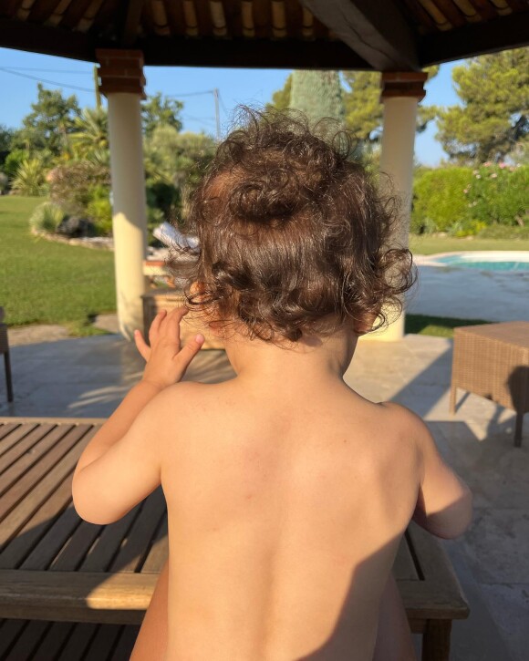 Shy'm a dévoilé quelques clichés de son fils Tahoma. @ Instagram / Shy'm