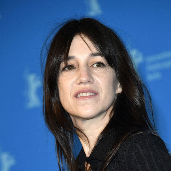 Charlotte Gainsbourg au photocall du film "Les passagers de la nuit" lors de la 72ème édition du festival international du film de Berlin (La Berlinale 2022), le 13 février 2022. © Future-Image via Zuma Press/Bestimage