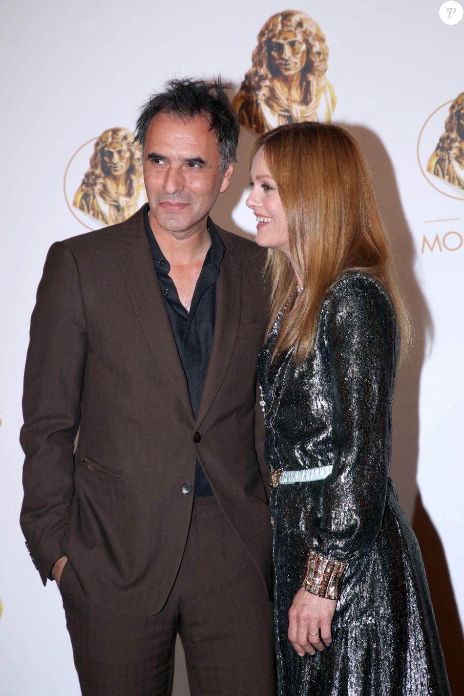 Vanessa Paradis et son mari Samuel Benchetrit (auteur et metteur en scène de la pièce Maman dans