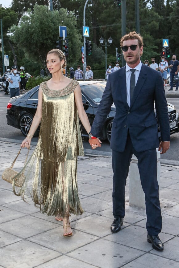 Beatrice Borromeo et son mari Pierre Casiraghi - Arrivées au défilé de mode Dior Cruise 2022 au stade Panathenaic à Athènes. Le 17 juin 2021 © Aristidis Vafeiadakis / Zuma Press / Bestimage 