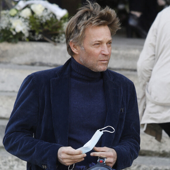 Laurent Delahousse - Sorties des obsèques de Jean-Pierre Pernaut en la Basilique Sainte-Clotilde à Paris, France, le 9 mars 2022. © Denis Guignebourg/BestImage