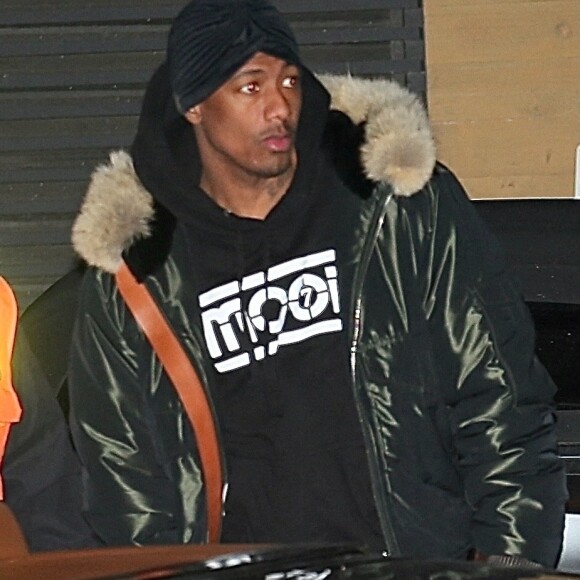 Nick Cannon et son ex compagne Brittany Bell (enceinte) dînent au restaurant Nobu de Malibu à l'occasion de l'anniversaire de la future maman le 9 novembre 2020. 