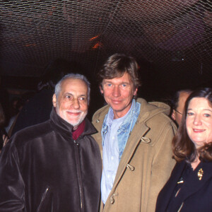 Archives - Michel Serrault, Etienne Chatillez au club "Queen" à Paris en décembre 1995.
