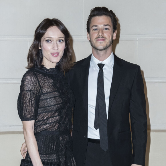 Gaspard Ulliel meurt à la suite d'un accident de ski en Savoie - Gaspard Ulliel et sa compagne Gaëlle Pietri - Photocall lors du deuxième défilé Chanel "Métiers d'Art" au Ritz à Paris, France. © Olivier Borde/Bestimage 