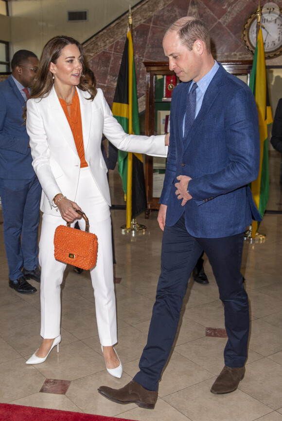 Kate Middleton en visite au collège Shotwood Teacher à Kingston, à l'occasion de son voyage officiel en Jamaïque. Le 23 mars 2022.