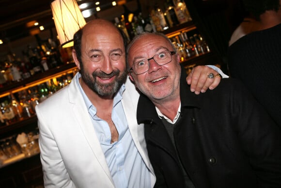 Kad et Olivier (Kad Merad et Olivier Baroux) à l'hôtel Belmont dans le 16ème arrondissement à Paris, le 13 mai 2014.