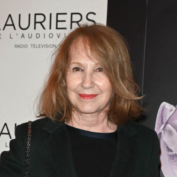 Nathalie Baye - 27ème cérémonie des Lauriers de l'Audiovisuel au théâtre Marigny à Paris le 21 février 2022. © Coadic Guirec/Bestimage