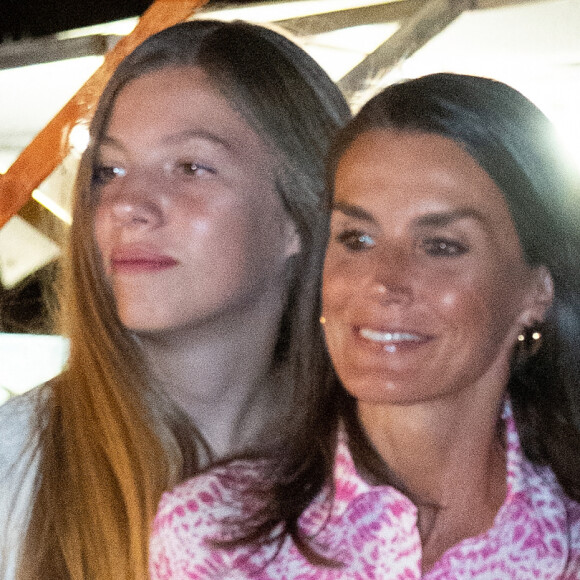 L'infante Sofia, la reine Letizia et la reine Sofia - La reine Letizia d'Espagne, ses filles et la reine Sofia se baladent dans les rues de Palma à Majorque le 7 août 2022. 