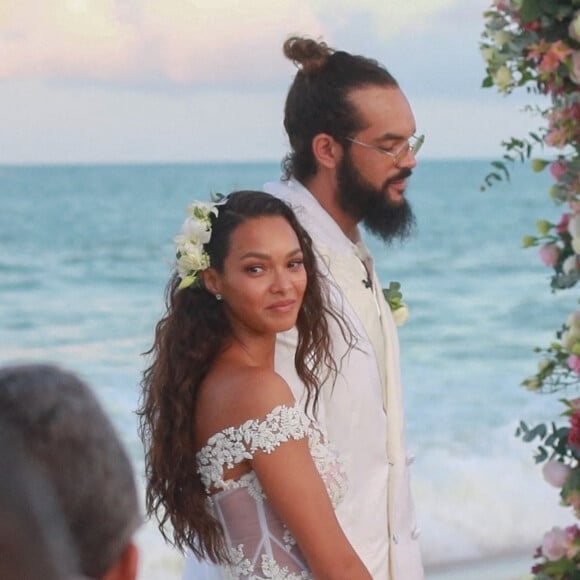 Exclusif - Joakim Noah, Lais Ribeiro - Joakim Noah et Lais Ribeiro se sont mariés devant leurs amis et leur famille sur la plage de Trancoso au Brésil le 13 juillet 2022.