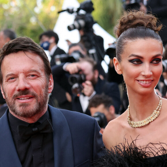 Samuel Le Bihan et Stefania Cristian - Montée des marches pour la cérémonie de clôture du 75ème Festival International du Film de Cannes. Le 28 mai 2022 © Dominique Jacovides / Bestimage 