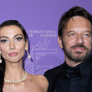 Stefania Cristian et Samuel Le Bihan - Photocall du dîner du 75ème Festival International du Film de Cannes. Le 24 mai 2022 © Olivier Borde / Bestimage 