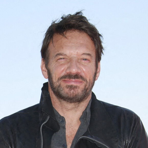 Samuel Le Bihan de la série ALEX HUGO - Photocalls sur le ponton de l'hôtel Barrière Le Majestic lors de la 4ème édition de Canneseries au Palais des Festivals à Cannes. Le 13 octobre 2021 © Christophe Aubert via Bestimage 
