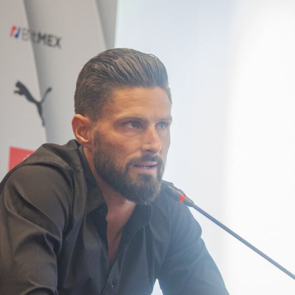 Olivier Giroud en conférence de presse pour la sortie en Italie de son livre "Crederci sempre" à Milan. Il s'agit de la traduction en italien de son livre autobiographique publié en 2020 en France "Toujours y croire". Milan, le 7 juillet 2022.