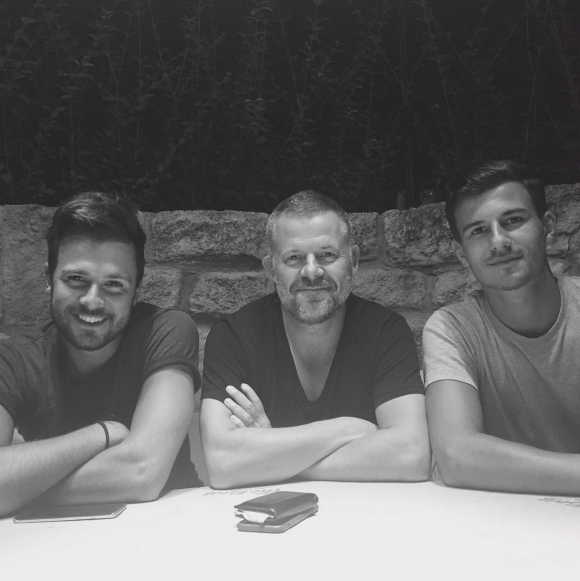 Eric Naulleau partage une rare photo avec ses deux fils, Tristan et Brian - Instagram