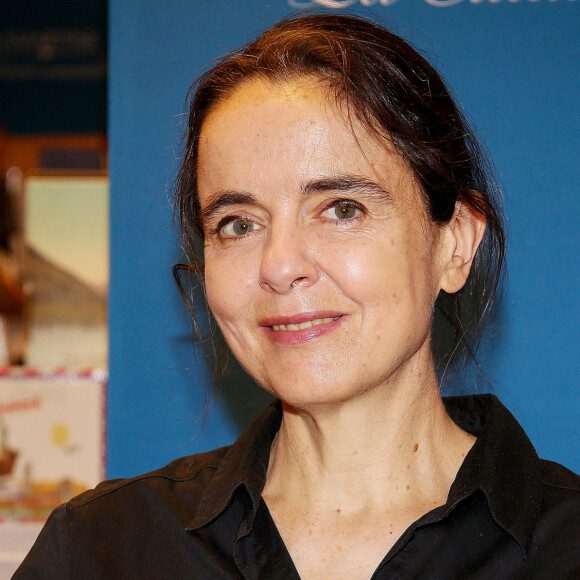 Amélie Nothomb dédicace son livre "Les Aérostats" à la librairie Lamartine à Paris le 6 octobre 2020. © Panoramic / Bestimage