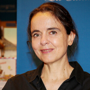 Amélie Nothomb dédicace son livre "Les Aérostats" à la librairie Lamartine à Paris le 6 octobre 2020. © Panoramic / Bestimage