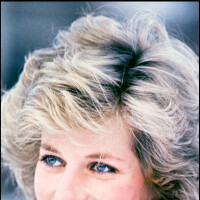 Mort de Lady Diana : ses derniers mots révélés, l'homme qui l'a secourue raconte cette nuit tragique...