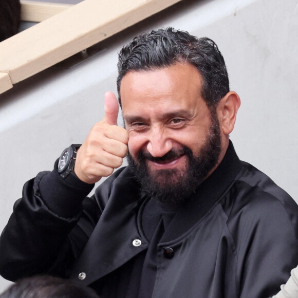 Cyril Hanouna dans les tribunes lors des Internationaux de France de Tennis de Roland Garros 2022. Paris, le 5 juin 2022. © Dominique Jacovides/Bestimage