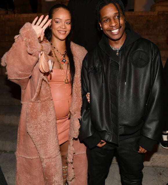 Rihanna (enceinte) et son compagnon Asap Rocky assistent au défilé Off-White femme automne/hiver à Paris. © Veeren / Christophe Clovis / Bestimage 