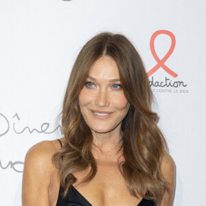 Carla Bruni-Sarkozy - 19ème "Diner de la Mode" au bénéfice de Sidaction au Pavillon Cambon Capucines dans le cadre de la Fashion Week de Paris, France. Le 7 juillet 2022. © Olivier Borde-Bertrand Rindoff Petroff / Bestimage 