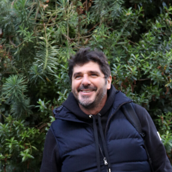 Patrick Fiori - Arrivées de l'émission "Vivement Dimanche" qui sera diffusée le 17 octobre 2021 au Studio Gabriel à Paris, France, le 13 octobre 2021.