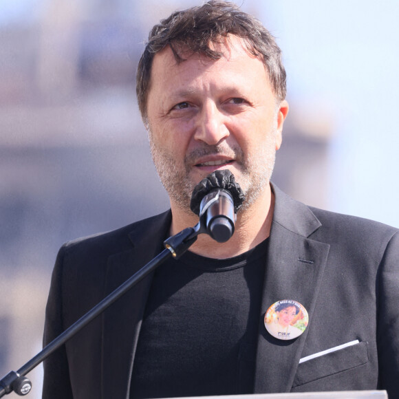 Arthur (Jacques Essebag) - Arrivées des people à la manifestation de soutien à la famille de Sarah Halimi sur la place du Trocadéro à Paris le 25 avril 2021. © Cyril Moreau/Bestimage