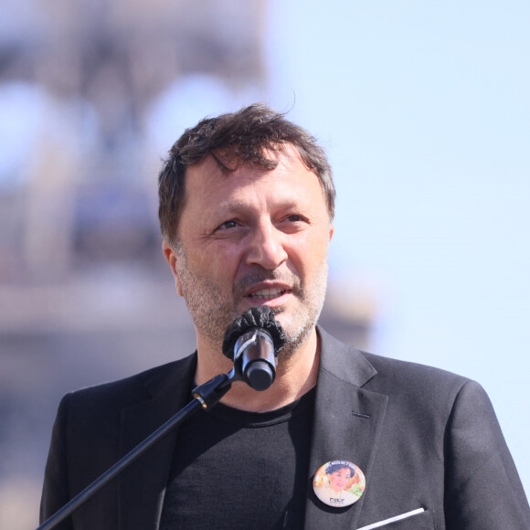 Arthur (Jacques Essebag) - Arrivées des people à la manifestation de soutien à la famille de Sarah Halimi sur la place du Trocadéro à Paris le 25 avril 2021. © Cyril Moreau/Bestimage