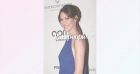 Mareva Galanter topless et sertie de fleurs, la femme d'Arthur canon sous les cocotiers !