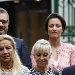 La princesse Charlene de Monaco, le prince héréditaire Jacques, la princesse Gabriella et le prince Albert II de Monaco durant le traditionnel Pique-nique des monégasques au parc princesse Antoinette à Monaco le 6 septembre 2019. Cette année, l'événement a du être légérement raccourci à cause de la pluie, la famille princière était entourée par Monseigneur Barsi, le maire de Monaco M. Georges Marsan, par leurs cousins Jean-Léonard de Massy, son fils Melchior et Mélanie De Massy. © Claudia Albuquerque/Bestimage 