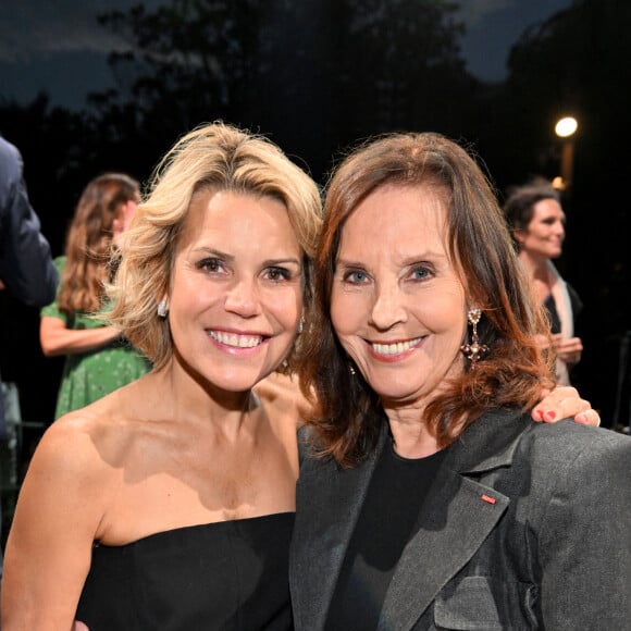 Laura Tenoudji Estrosi et Denise Fabre durant "Lou Festin Nissart", un diner amical et convivial autour de Christian Estrosi, le maire de Nice, au jardin Albert 1er sur la Coulée Verte à Nice le 2 septembre 2022.  © Bruno Bebert/Bestimage 