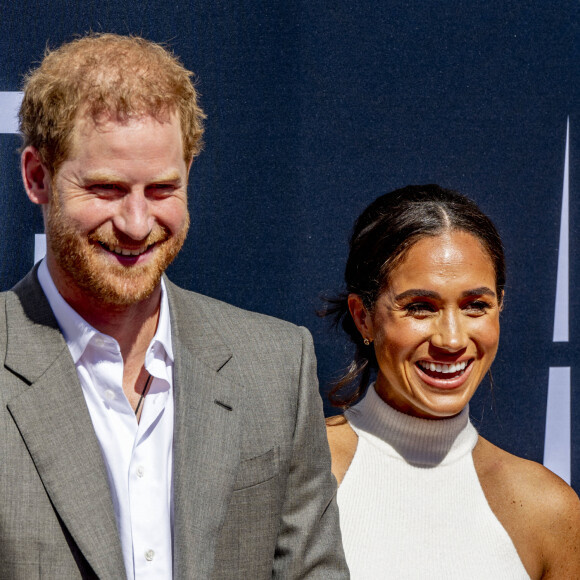 Le prince Harry, duc de Sussex et Meghan Markle, duchesse de Sussex, arrivent à l'hôtel de ville pour l'événement Invictus Games Dusseldorf 2023 One Year to Go, à Düsseldorf, Allemagne, le 6 septembre 2022.