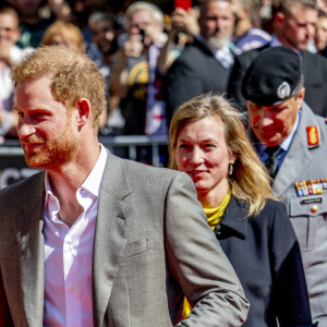 Le prince Harry, duc de Sussex et Meghan Markle, duchesse de Sussex, arrivent à l'hôtel de ville pour l'événement Invictus Games Dusseldorf 2023 One Year to Go, à Düsseldorf, Allemagne, le 6 septembre 2022.