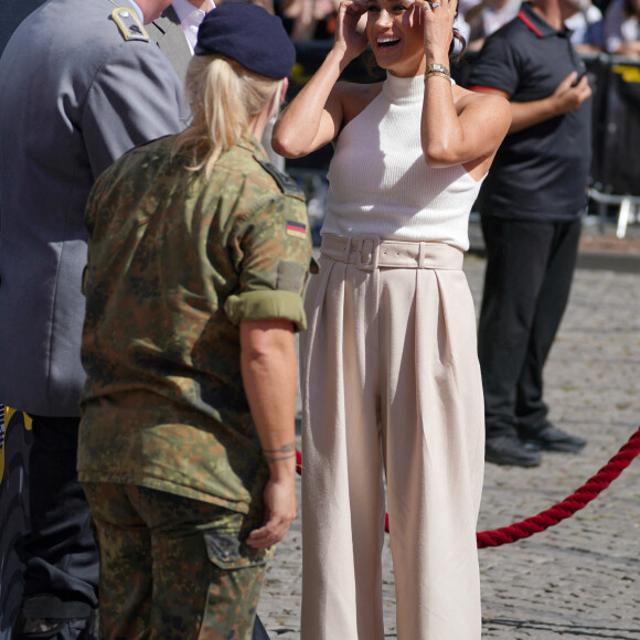 Le prince Harry, duc de Sussex et Meghan Markle, duchesse de Sussex, arrivent à l'hôtel de ville pour l'événement Invictus Games Dusseldorf 2023 One Year to Go, à Düsseldorf, Allemagne, le 6 septembre 2022.