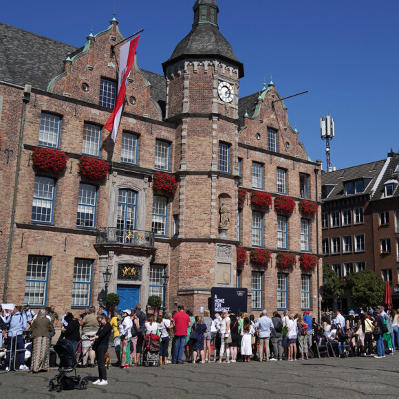 Le prince Harry, duc de Sussex et Meghan Markle, duchesse de Sussex, arrivent à l'hôtel de ville pour l'événement Invictus Games Dusseldorf 2023 One Year to Go, à Düsseldorf, Allemagne, le 6 septembre 2022.