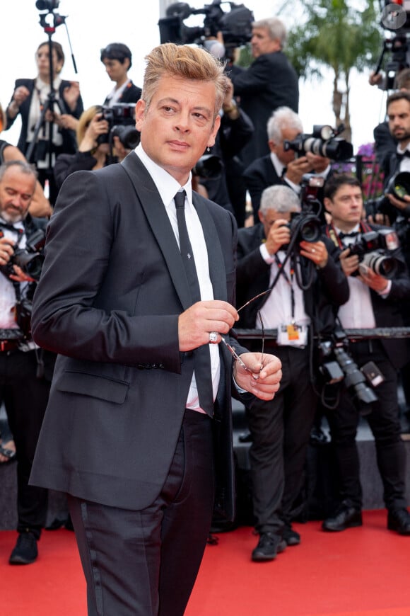 Benjamin Biolay - Montée des marches du film " Top Gun : Maverick " lors du 75ème Festival International du Film de Cannes. Le 18 mai 2022 © Olivier Borde / Bestimage 