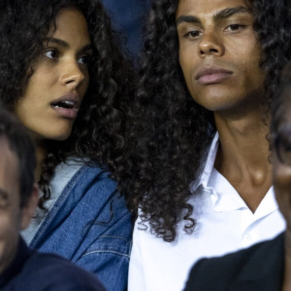 Tina Kunakey et son frère Zakari Kunakey - People assistent au match aller de la Ligue des Champions entre le Paris Saint-Germain contre la Juventus (2-1) au Parc des Princes à Paris le 6 septembre 2022.