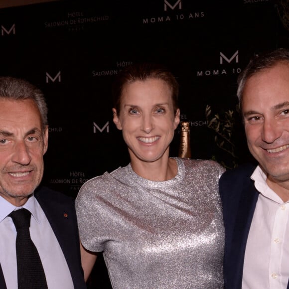 Exclusif - Nicolas Sarkozy, Benjamin Patou (PDG de Moma Group) et sa femme Emilie - Moma Group fête son 10ème anniversaire à l'hôtel Salomon de Rothschild à Paris le 5 septembre 2022. Promoteur d'un art de vivre à la française, le PDG de Moma Group promet de créer 40 nouvelles adresses à travers le monde en faisant rayonner ses concepts emblématiques que sont Café Pérouse, Noto, Casa Amour et Mimosa. © Rachid Bellak/Bestimage 