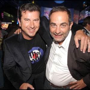 Pascal Bataille et Laurent Fontaine - Les animateurs de la radio NRJ s'éclatent au VIP Room de Paris le 6 septembre 2010