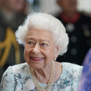 La reine Elisabeth II d'Angleterre lors de l'inauguration de l'hospice de la Tamise à Maidenhead, Berkshire, Royaume Uni, le 15 juillet 2022. 