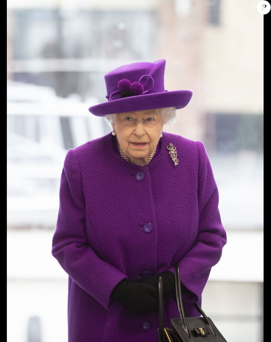 La reine Elizabeth II d'Angleterre a inauguré les nouveaux locaux de l'hôpital "Royal National ENT and Eastman Dental Hospital" à Londres. Le 19 février 2020.